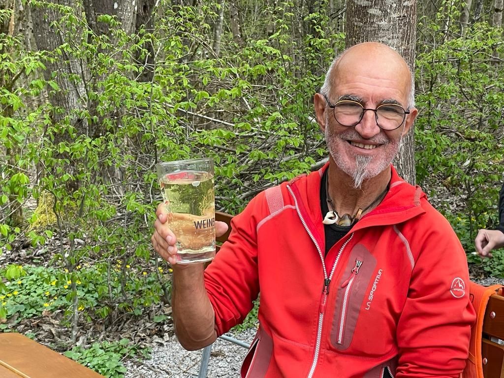Weinschorle. Prost.