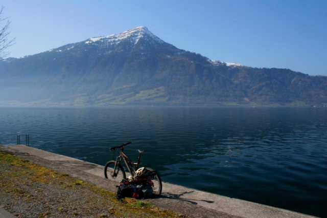 schnee und see 20120323 1675442691